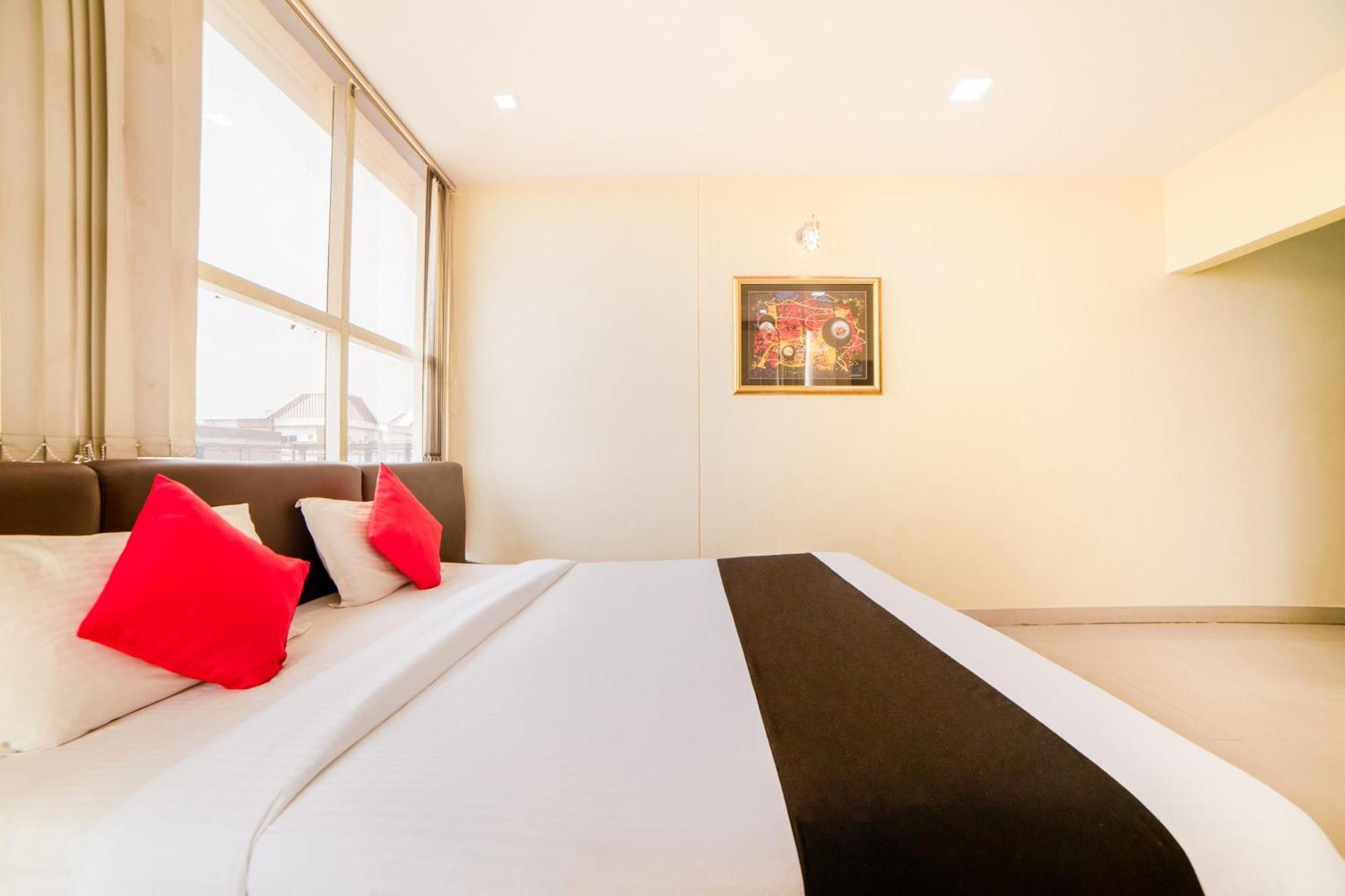 Super Capital O Raaga Grand Hotell Hyderabad Exteriör bild