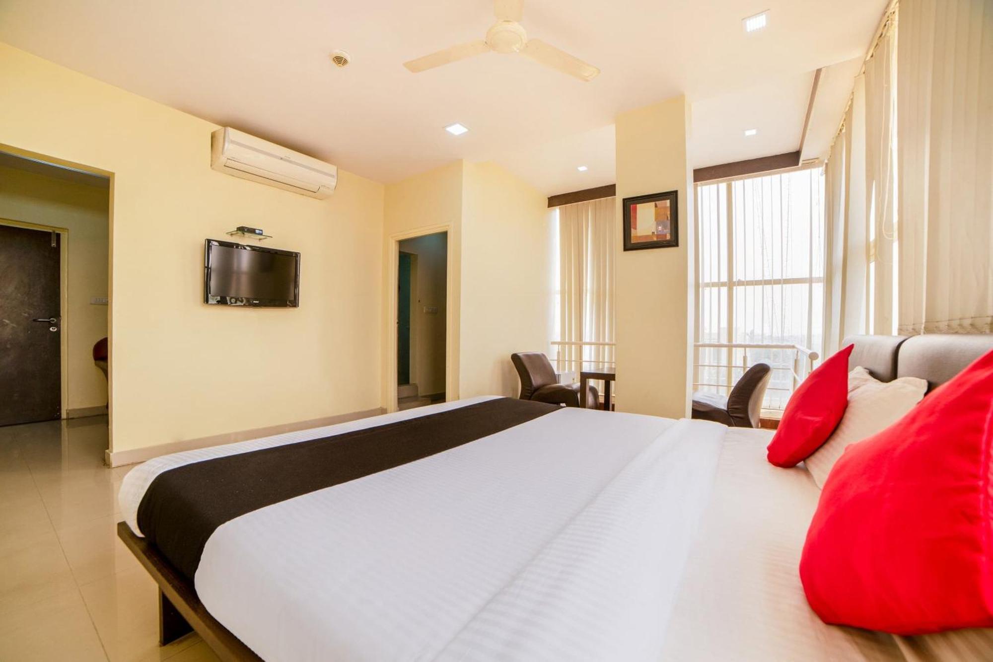 Super Capital O Raaga Grand Hotell Hyderabad Exteriör bild