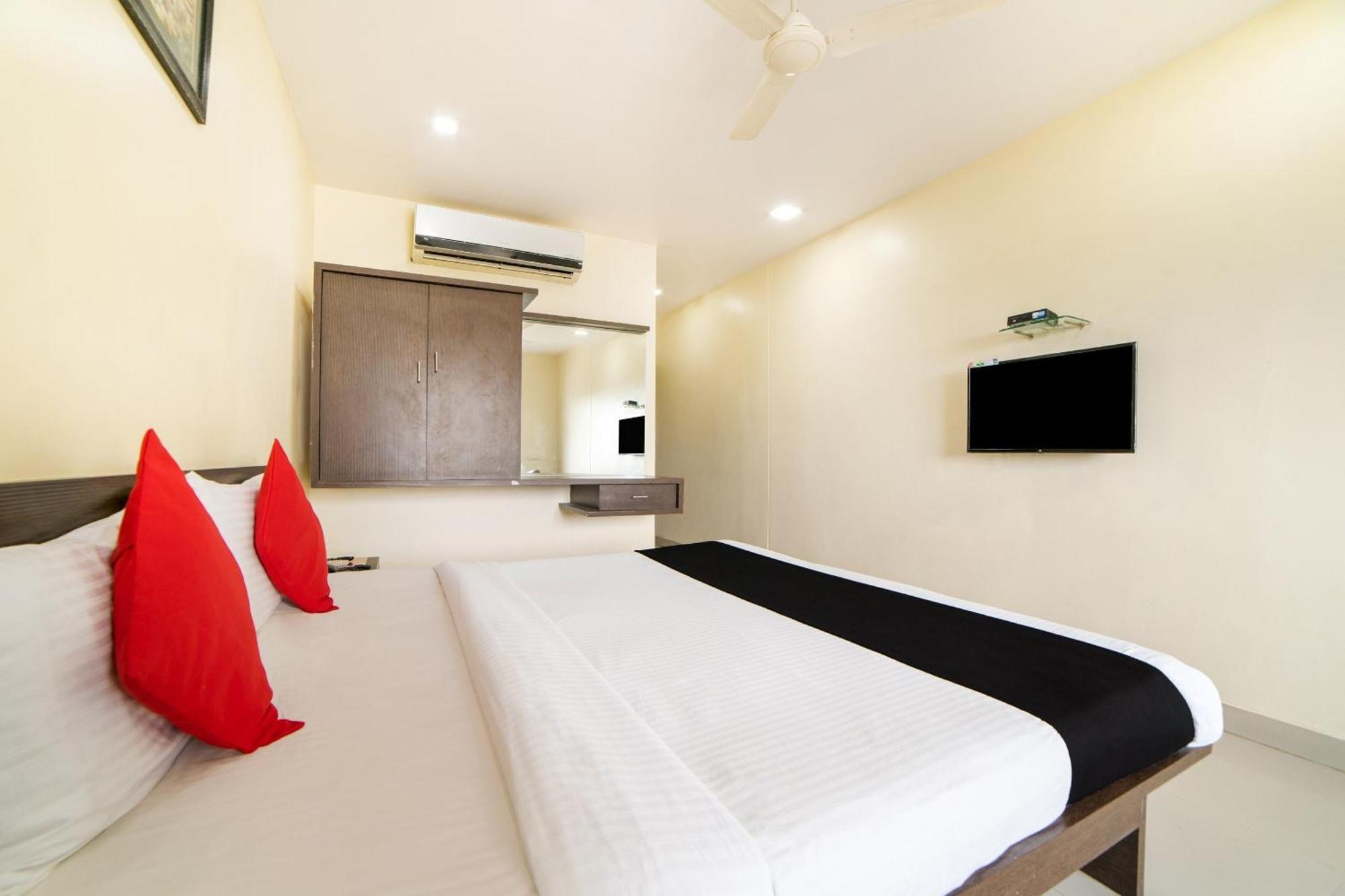Super Capital O Raaga Grand Hotell Hyderabad Exteriör bild